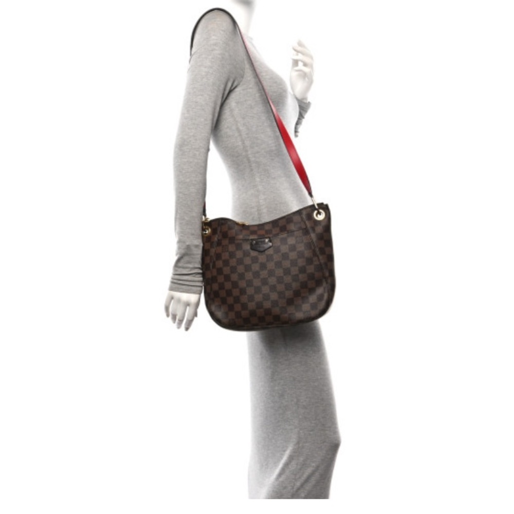 ❤️🤎💄💋Louis Vuitton South Bank Besace Bag❤️🤎💄💋 - Picture 16 of 16